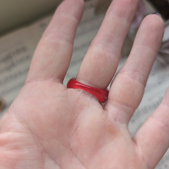 Red Floral Ring Size 8 - Picture 3 of 8